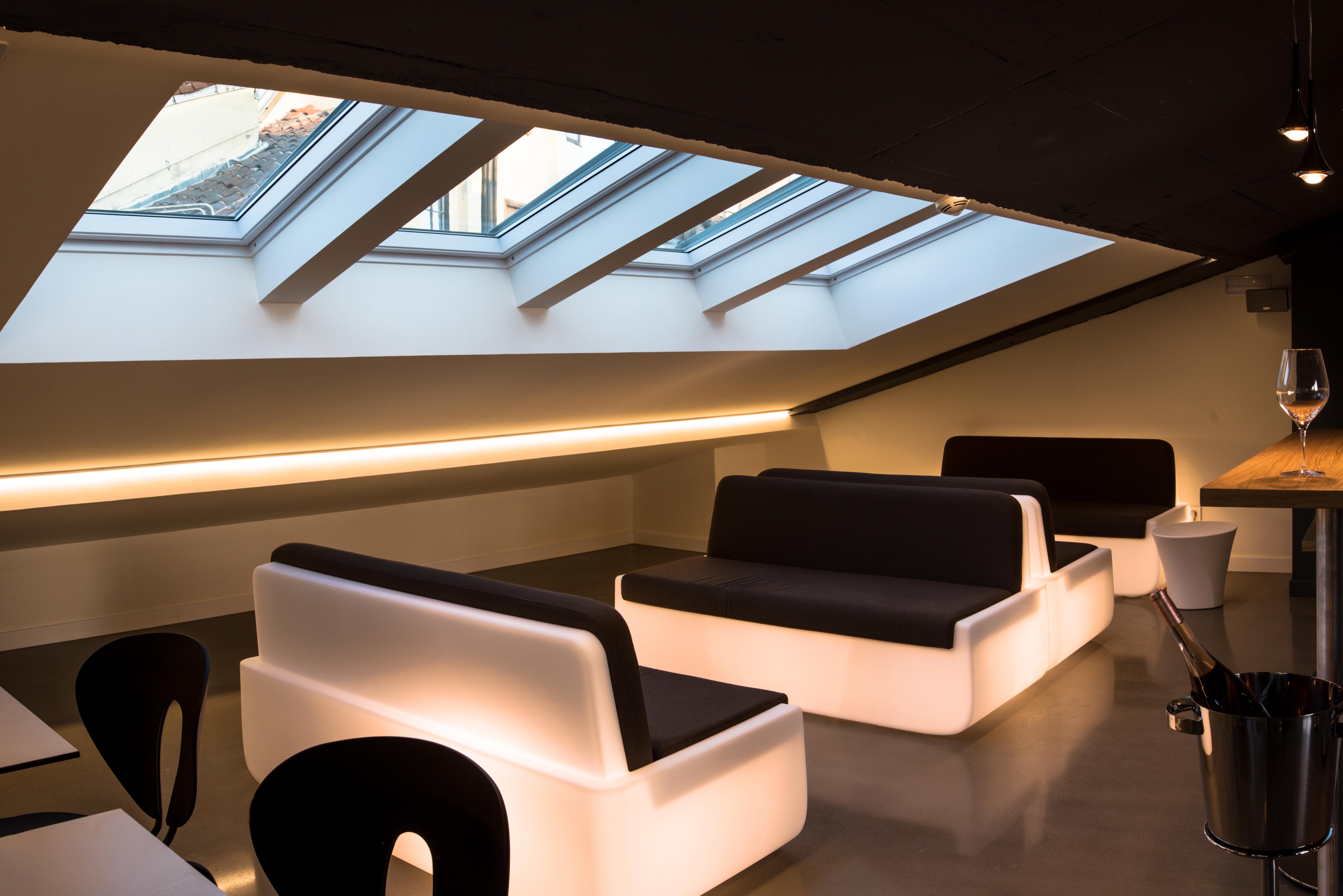 Pompaelo Urban Hotel 4*