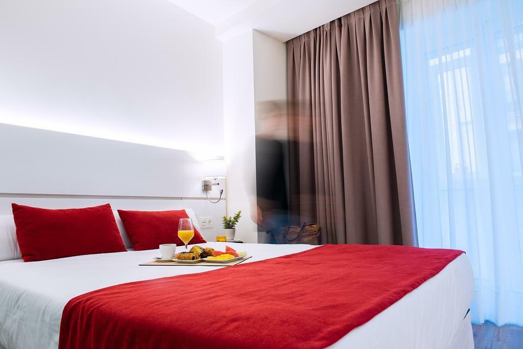 Hotel Pompaelo Urban 4*